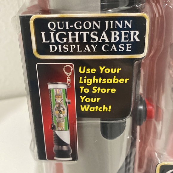 Vintage 1999 Star Wars Episode I C-3po Collector Watch and Lightsaber Display - Picture 8 of 10
